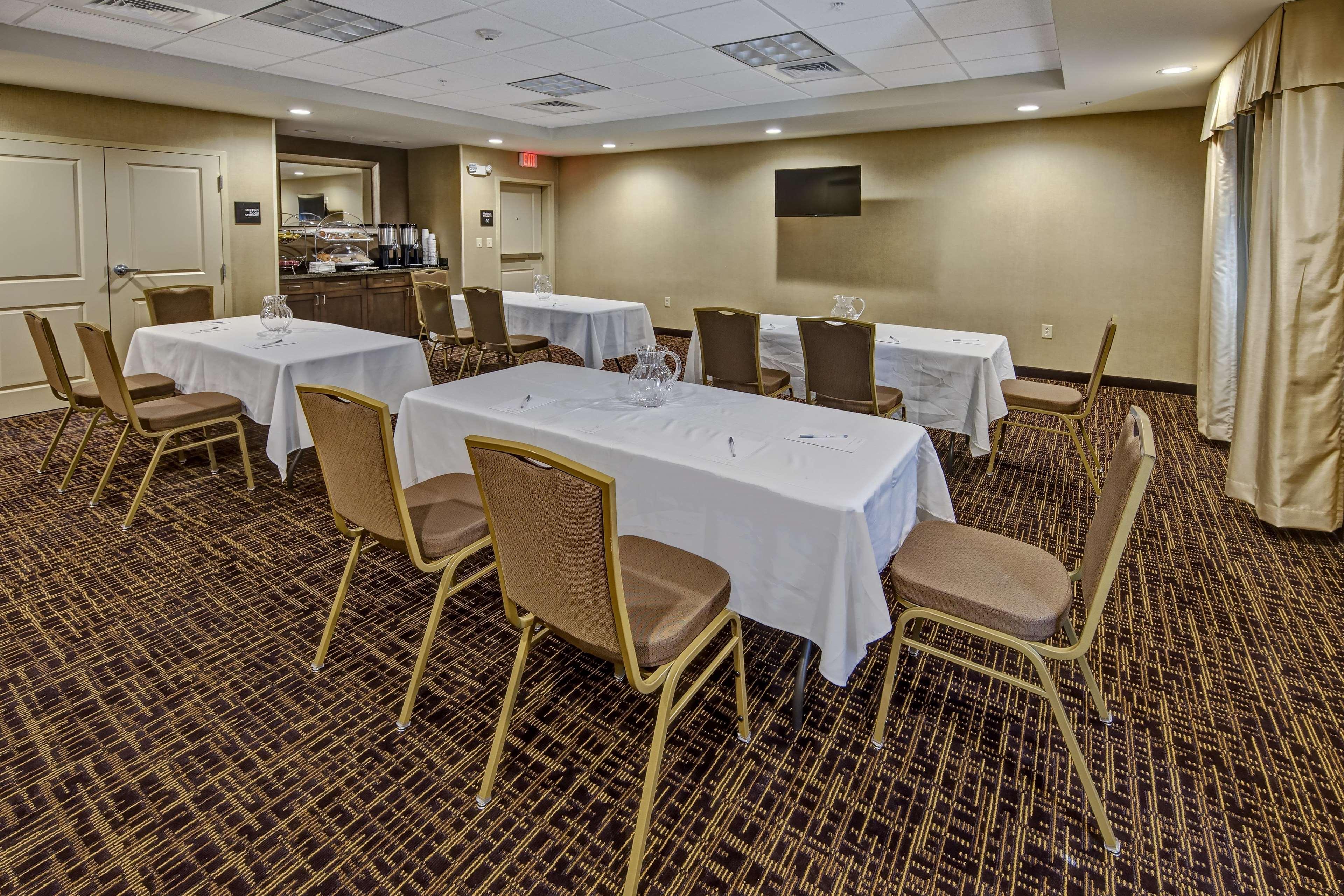 Hampton Inn Indianola מראה חיצוני תמונה