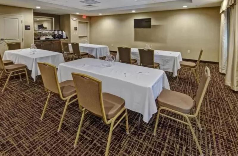 Hampton Inn Indianola מראה חיצוני תמונה