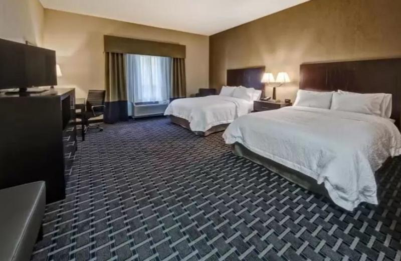 Hampton Inn Indianola מראה חיצוני תמונה