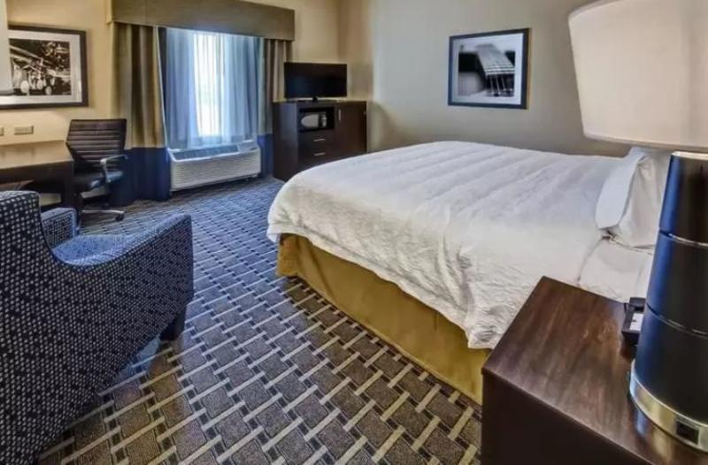 Hampton Inn Indianola מראה חיצוני תמונה