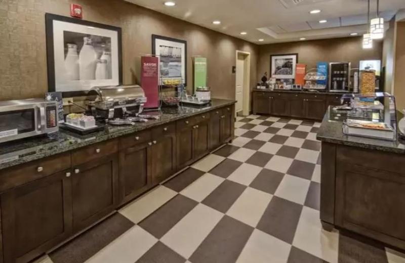 Hampton Inn Indianola מראה חיצוני תמונה